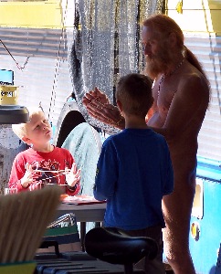 Able and Carter learn Cat's Cradle