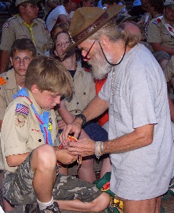 Tying Knots... efoto by Larry